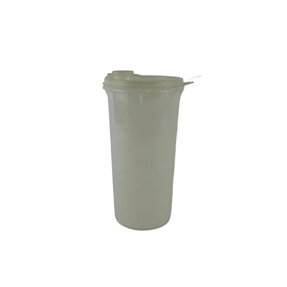 Tupperware 48 oz Handolier #261‎ w/4.25